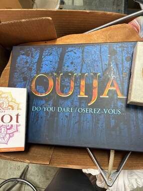 TCG Ouija Do You Dare / Oserez-Vous Board Game